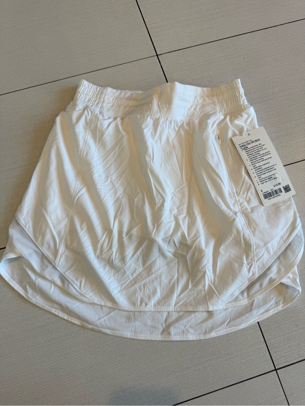 NWT lululemon athletica White Hotty Hot HR Skirt 6 womens